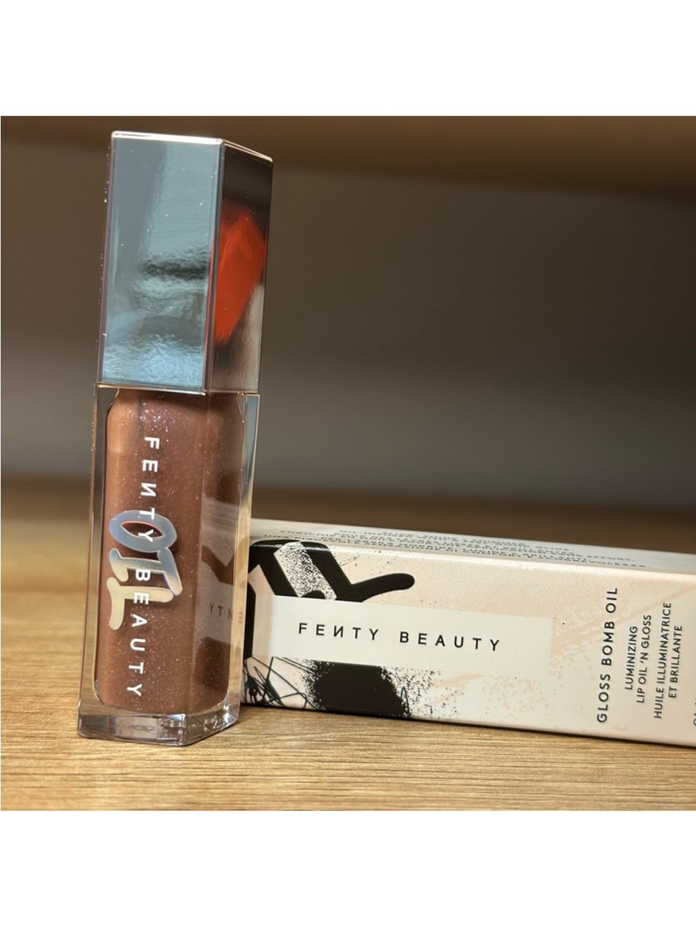 Fenty Beauty Gloss Bomb Oil Lip Gloss - Shimmery Bronze Peach
